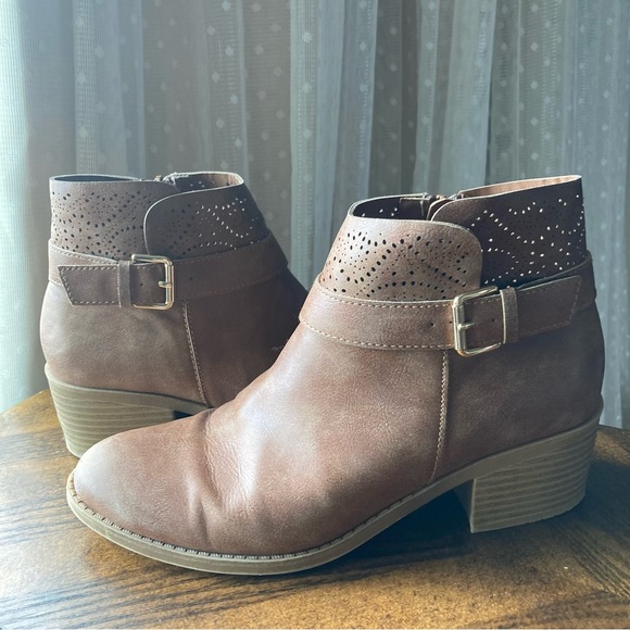 Steve Madden ankle booties - Picture 6 of 8